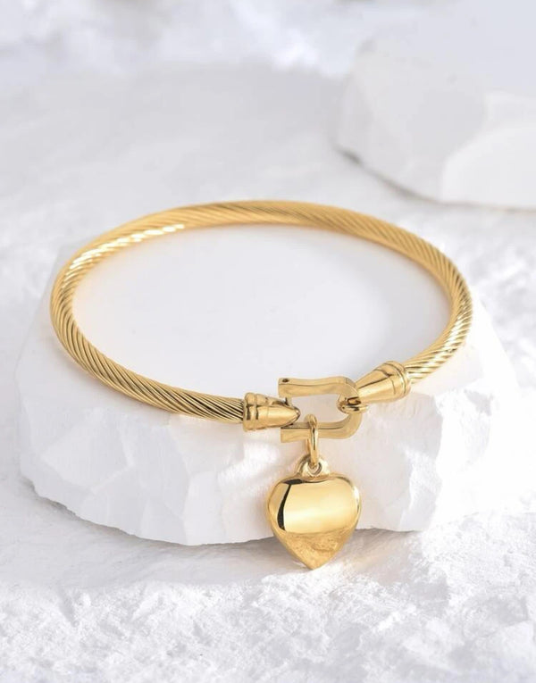 Gold Heart Bracelet